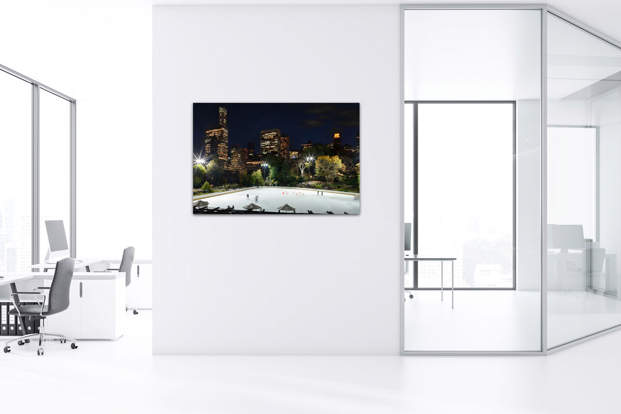 Sample Photo in the Office Sample Photo in the Office