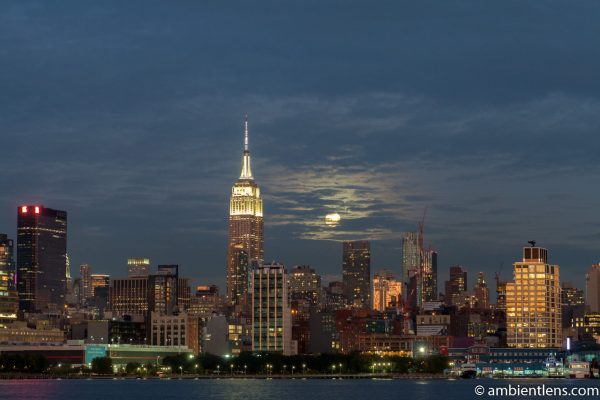 Moonrise over Manhattan, New York 5