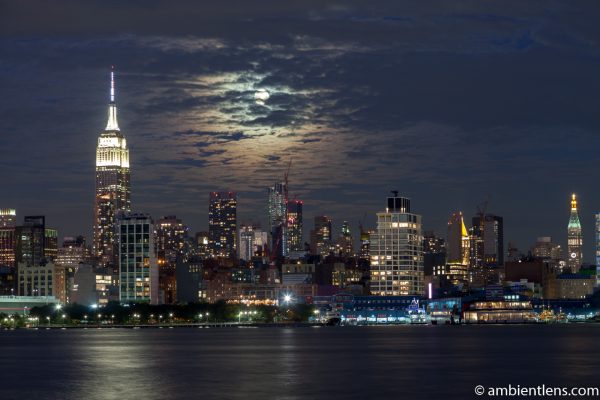 Moonrise over Manhattan, New York 1