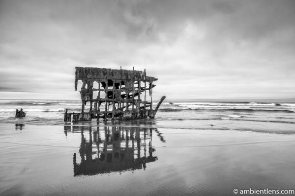 The Peter Iredale Shipwreck 1 (BW)